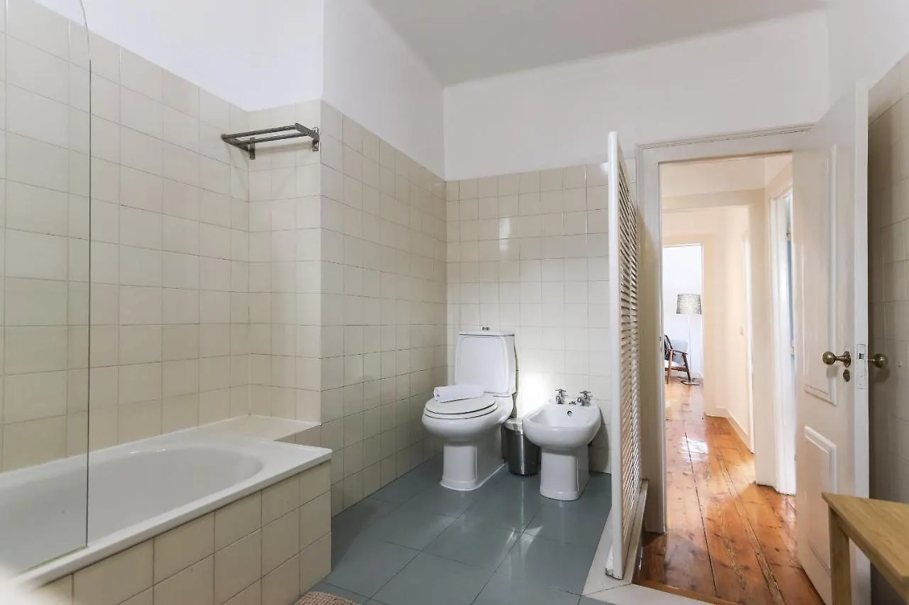 Chiado Views By Homing Apartment Lisbon 0*,